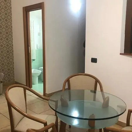 Mamo1 - In Pieno Centro Citta Apartman